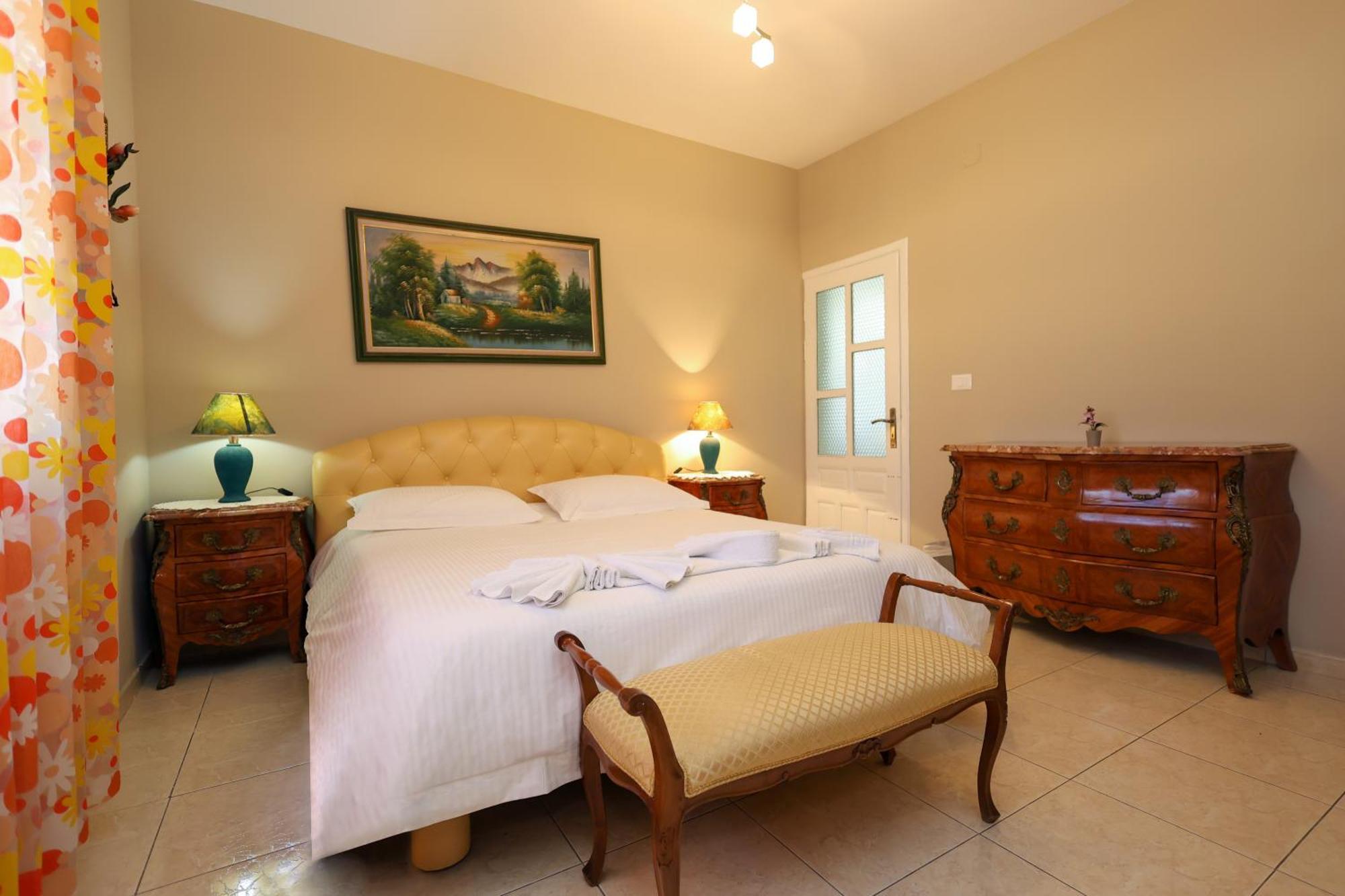 Apartaments Mimani 2 Berat Pokoj fotografie