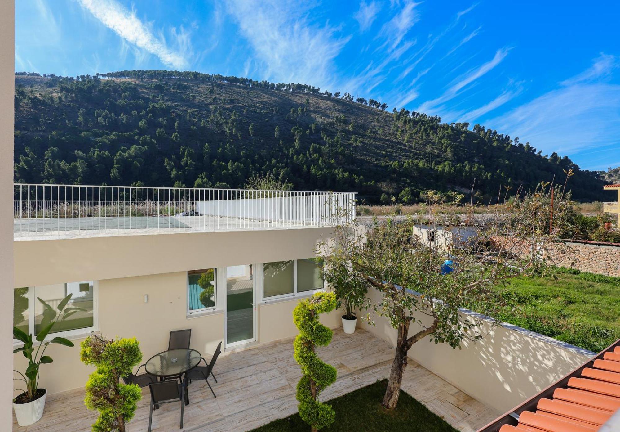 Apartaments Mimani 2 Berat Pokoj fotografie